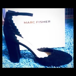 Marc Fisher Black Scalloped Heels